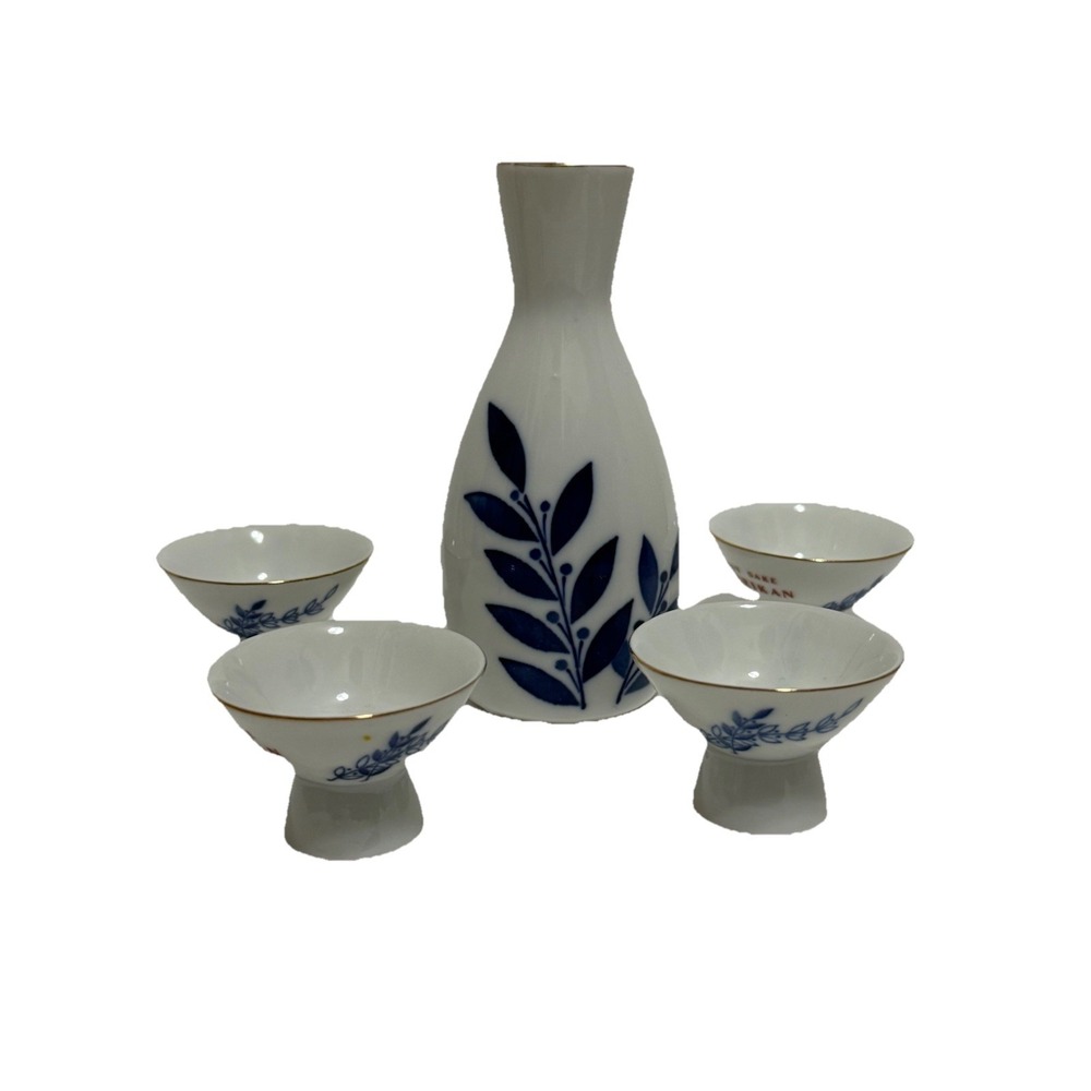 Vintage Gekkeikan Porcelain Sake Set (5-Piece) - Cobalt Blue Leaf Design